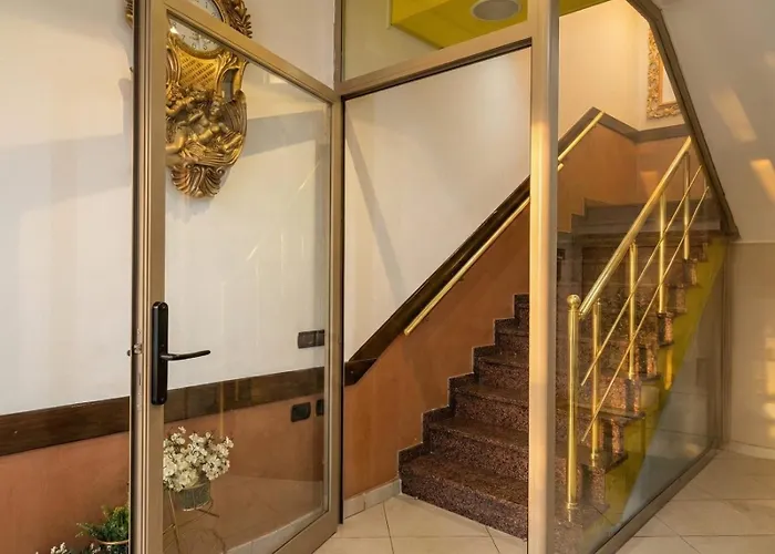 Hotel Artist Center *