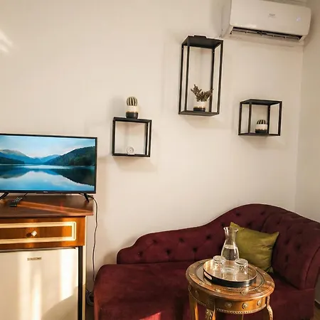 Artist Center טיראנה