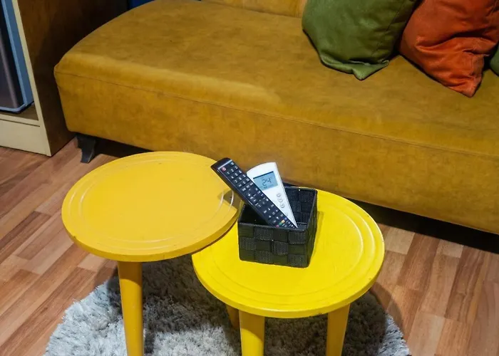 Artist Center 地拉那